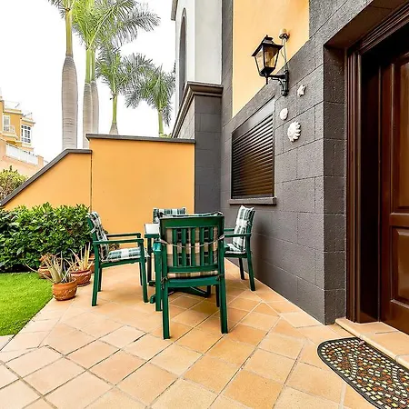 Townhouse In La Duquesa