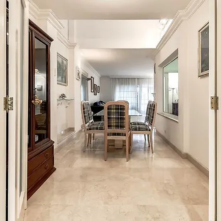Townhouse In La Duquesa * アデヘ