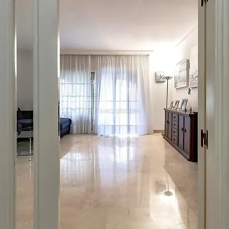 Townhouse In La Duquesa Сasa de vacaciones