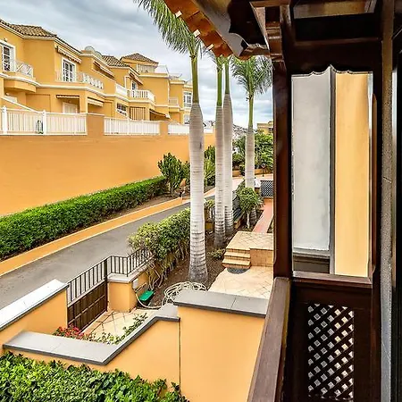 Townhouse In La Duquesa Сasa de vacaciones *